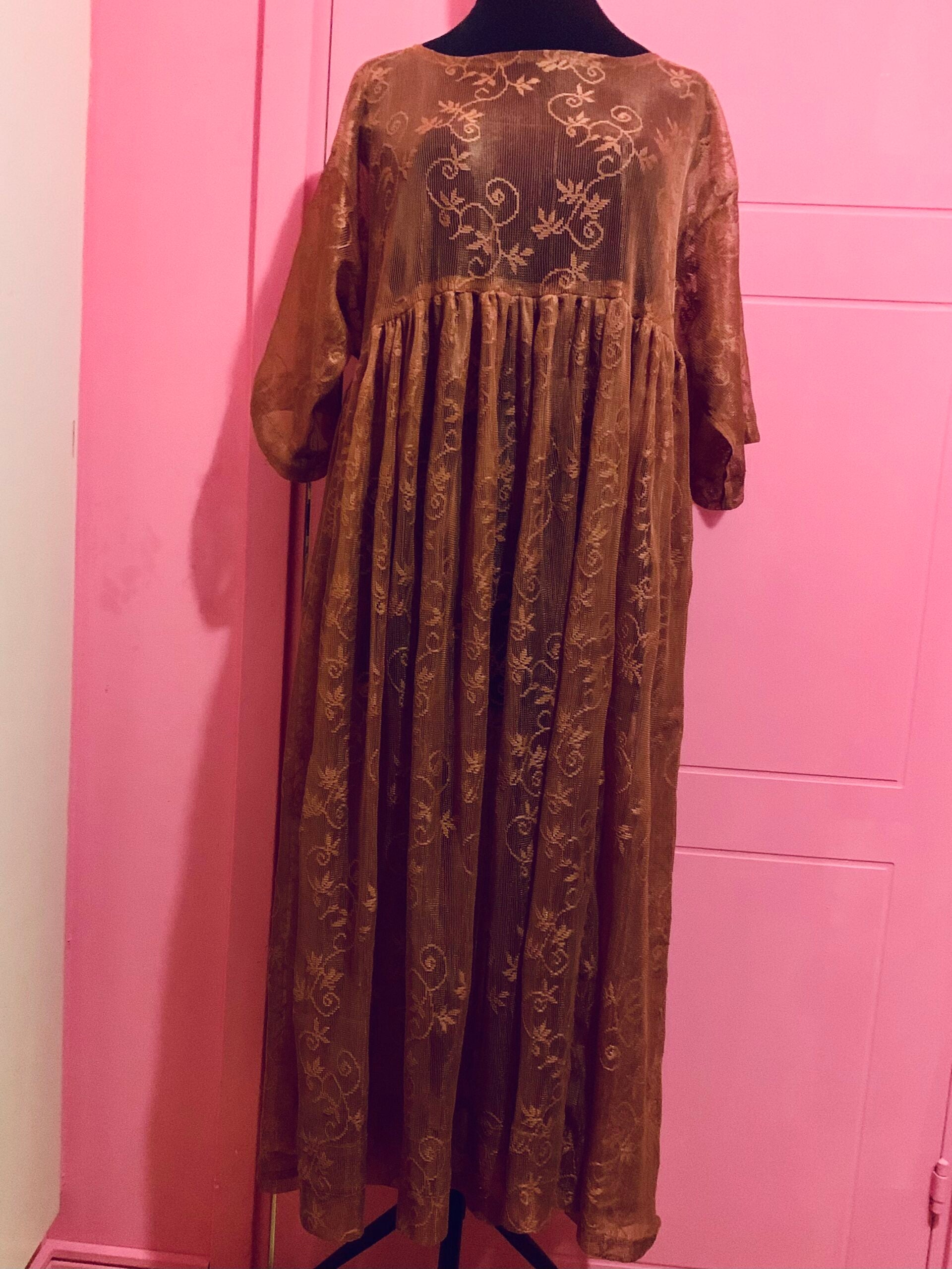 Lisa lace dress Size: S-XL