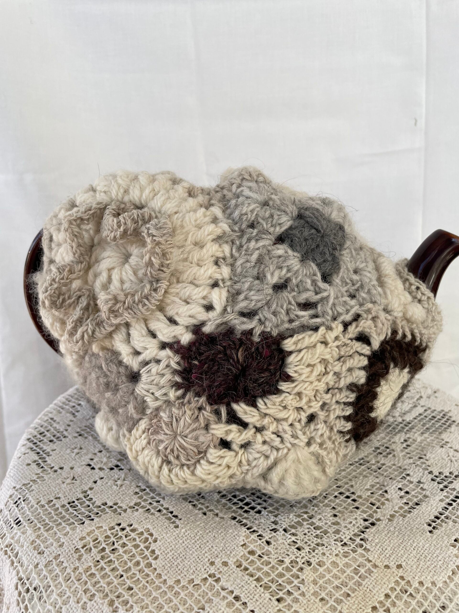 Snow tea cozy