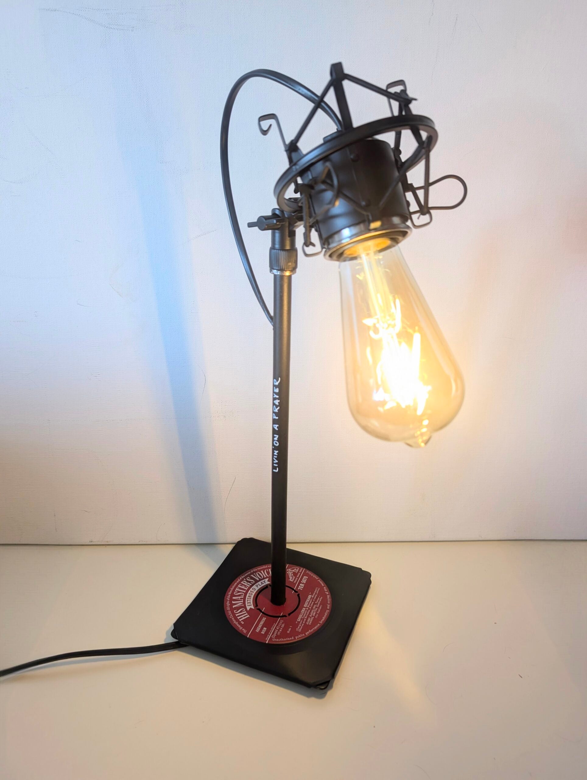 Bordslampa Inspiration Lights - Living on a prayer