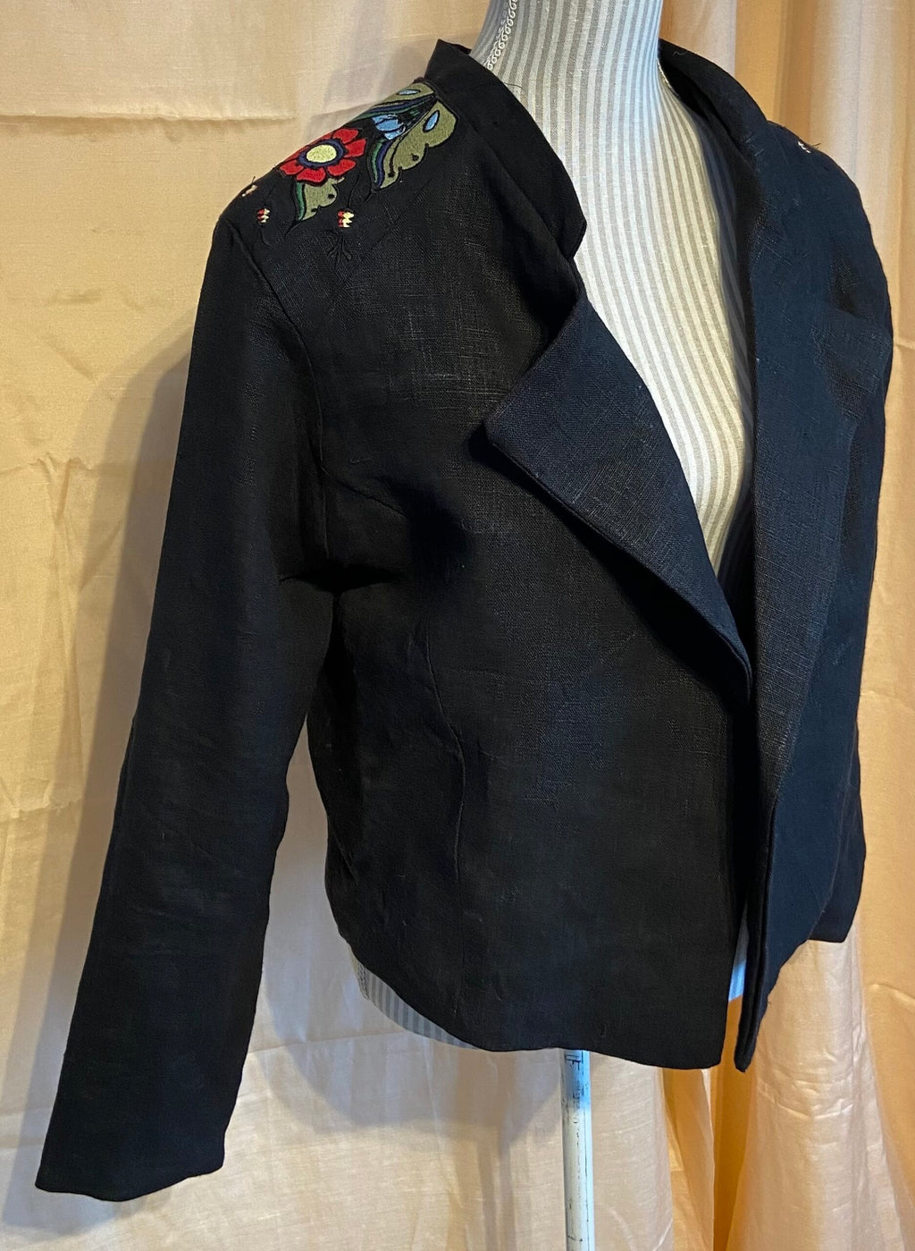 Linnéa, kort linnejacka