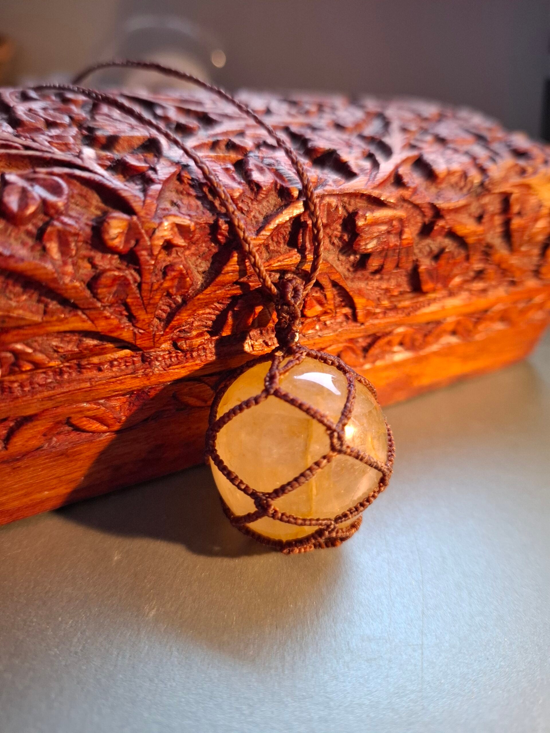 Halsband med golden healer