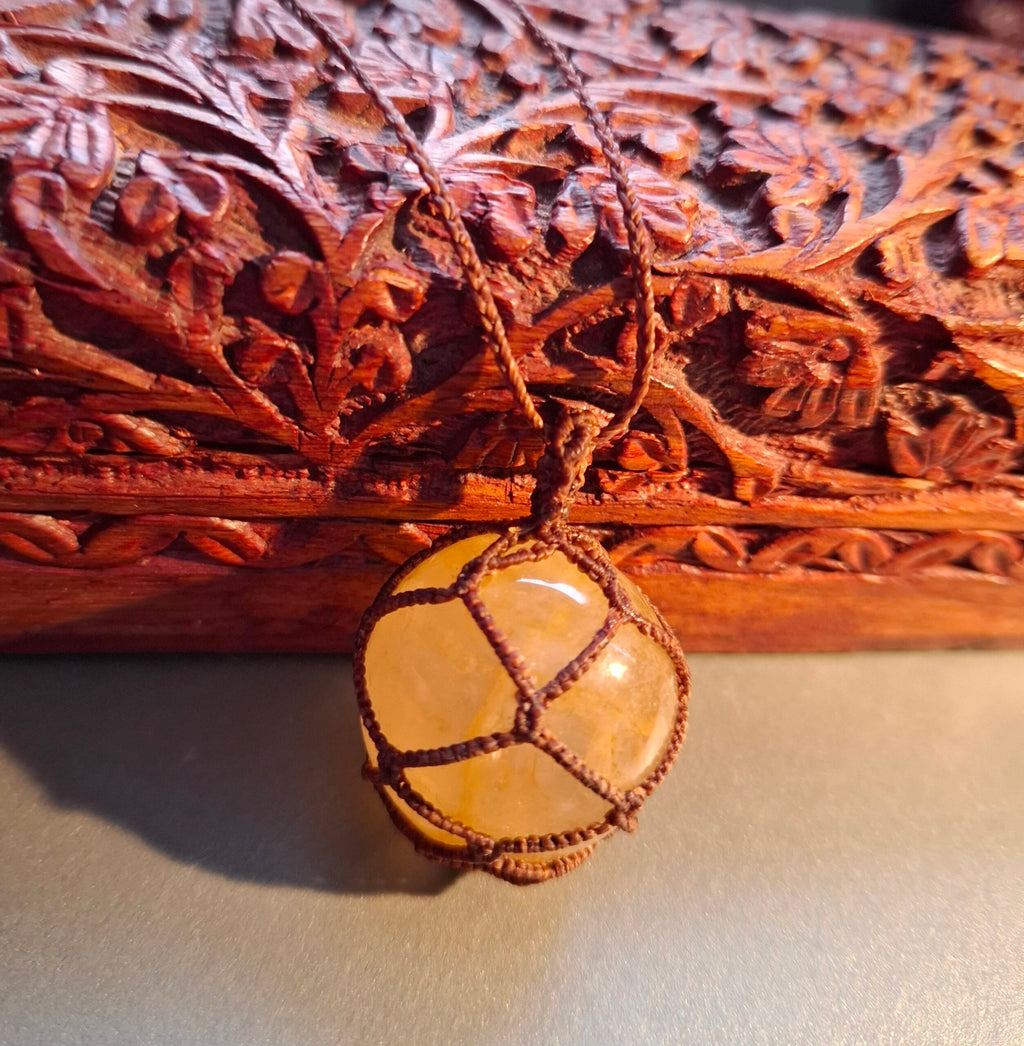 Halsband med golden healer