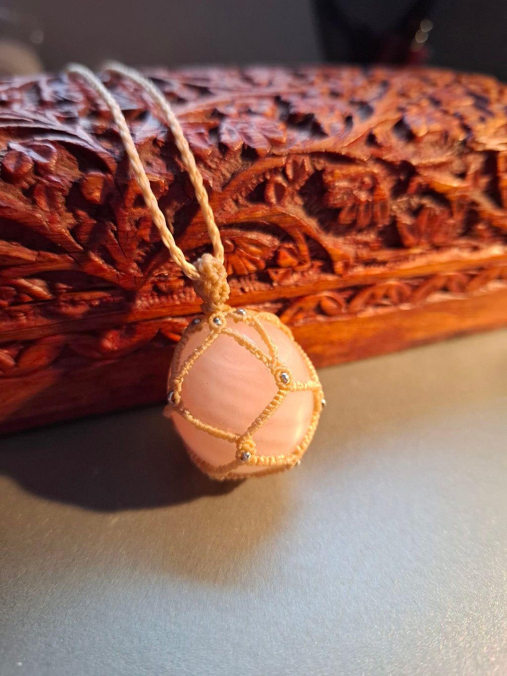 Halsband med rosenkvarts