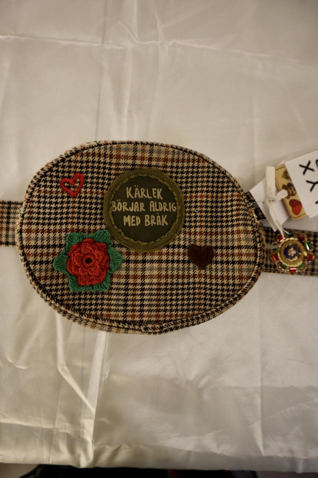 Kärlek börjar aldrig med bråk- väska