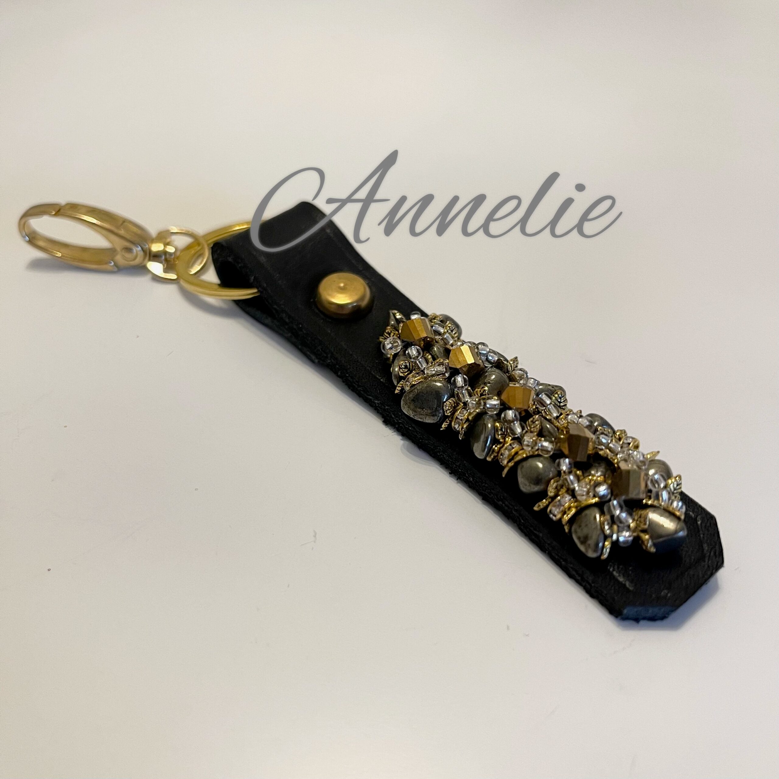 Väsksmycke/nyckelknippa