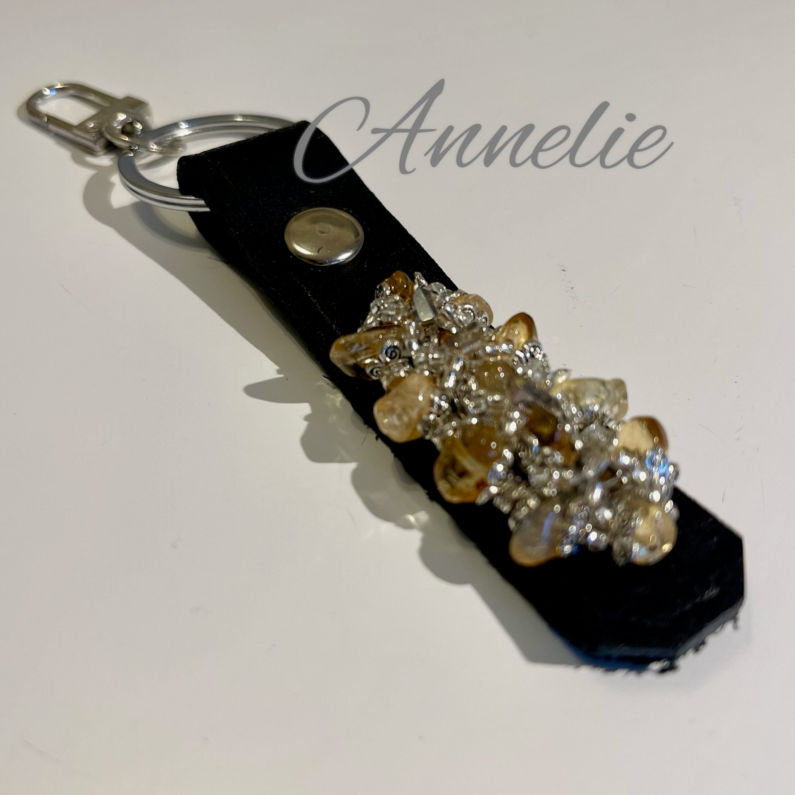 Nyckelknippa/väsksmycke