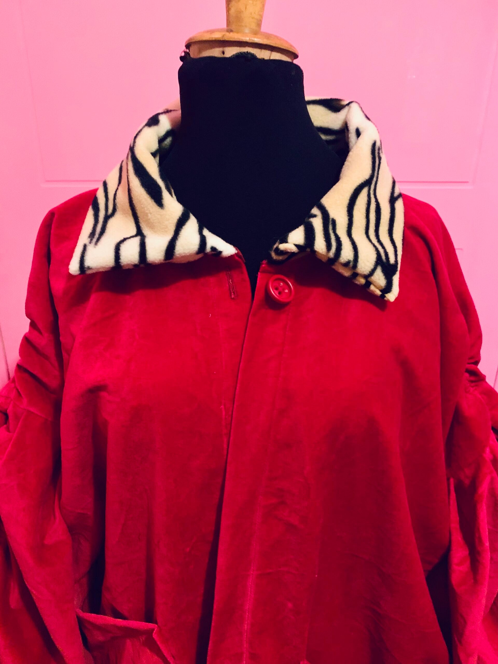 Amanda Velvet coat. Size S-XXL