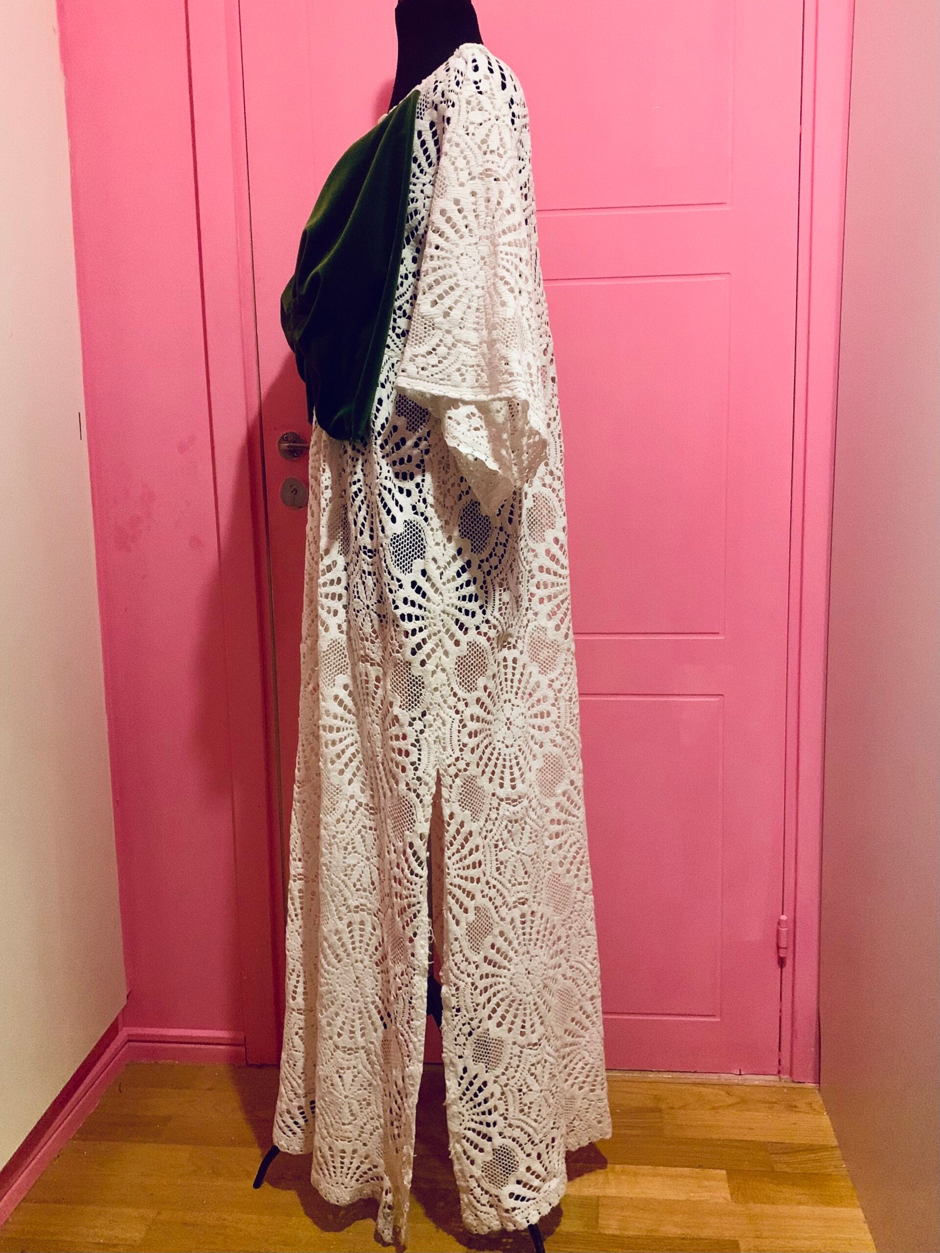 Bowie dress Size M-XXL