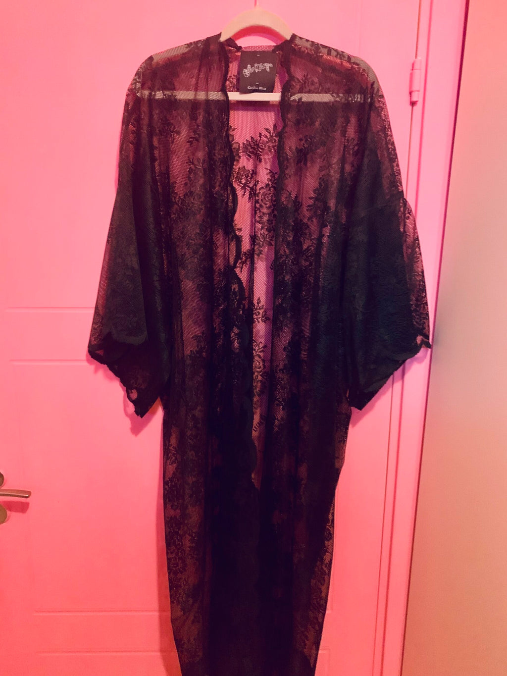 Greta lace kimono