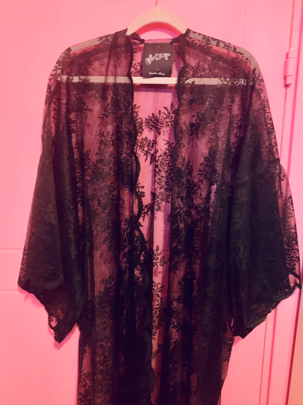 Greta lace kimono