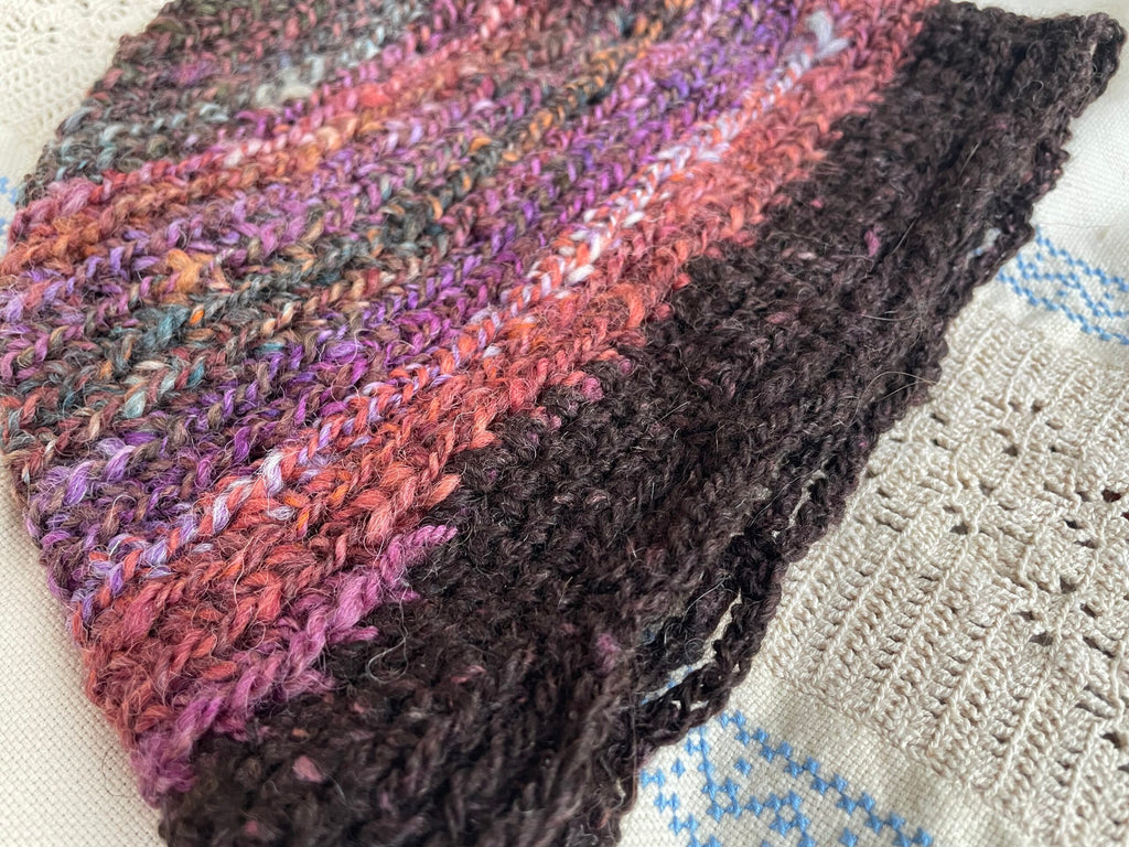 Blooms, cap in handspun yarn