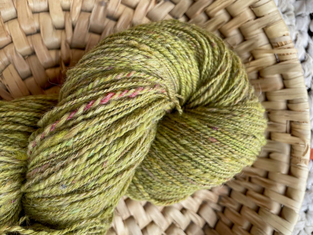 Handspun yarn made from mixed fibers