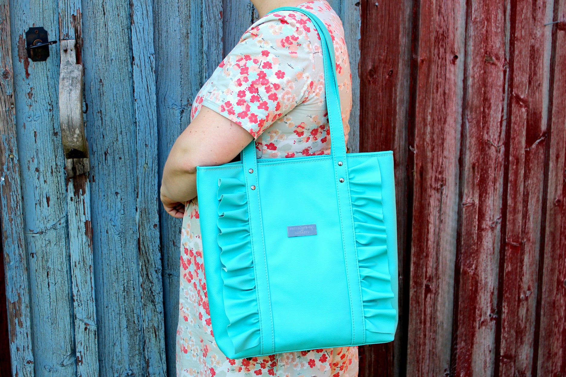 Rimini Ruffle Tote - ljust turkos