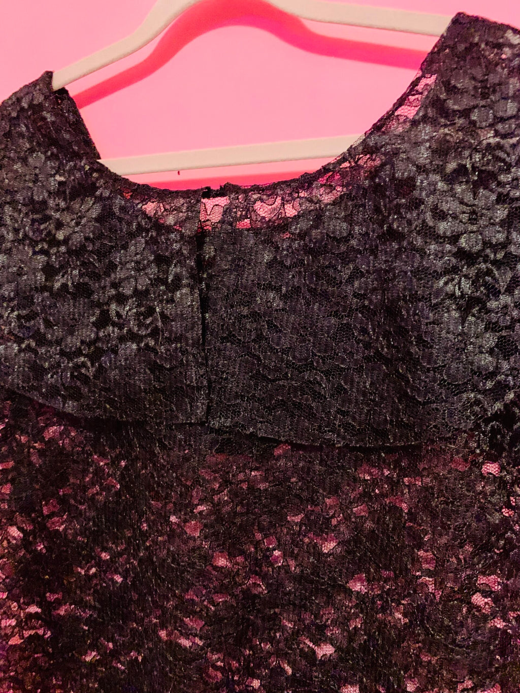 Dahlia - Svart spetstopp