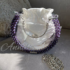 Handgjord väska av pärlor och plexiglas