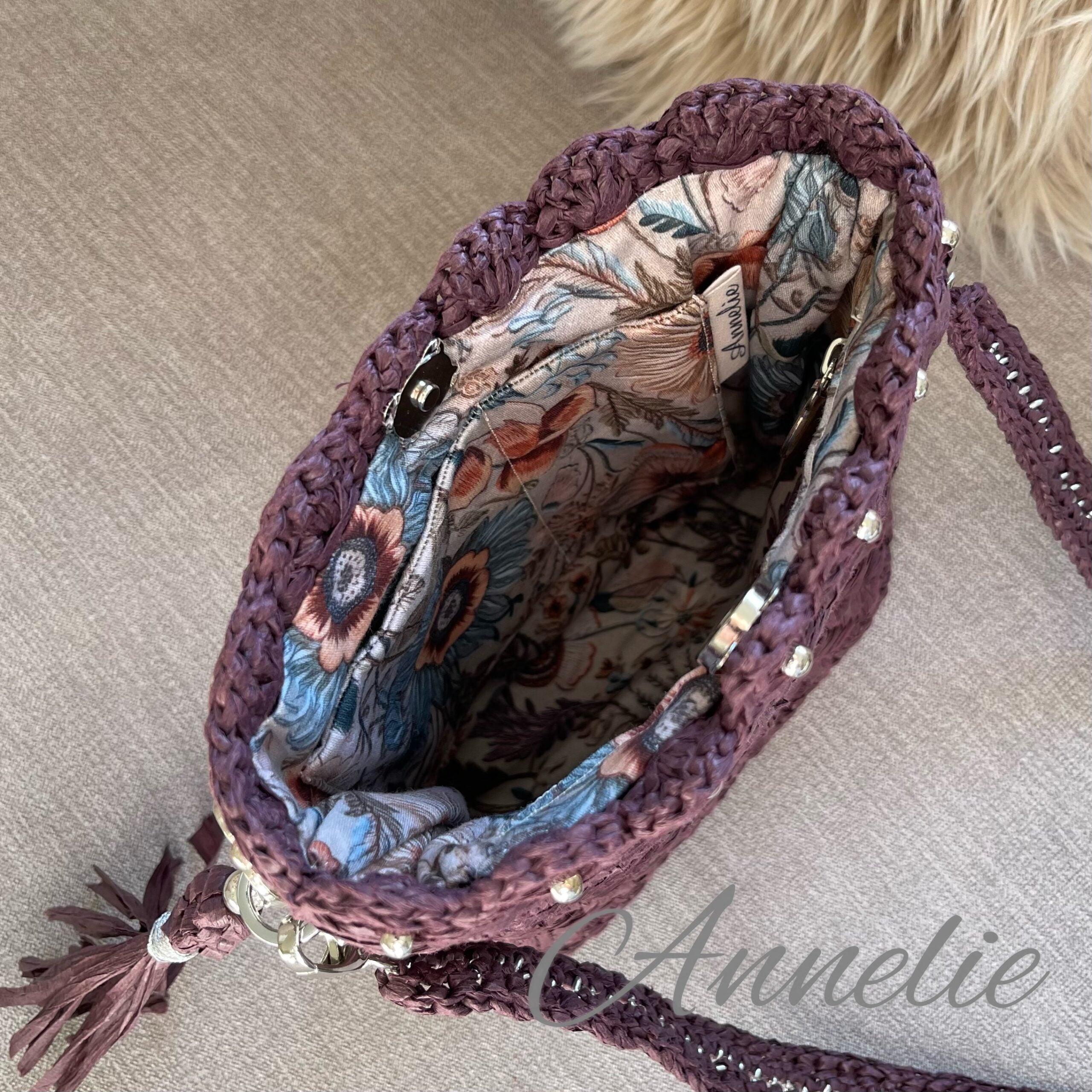 Väska auberginefärgad