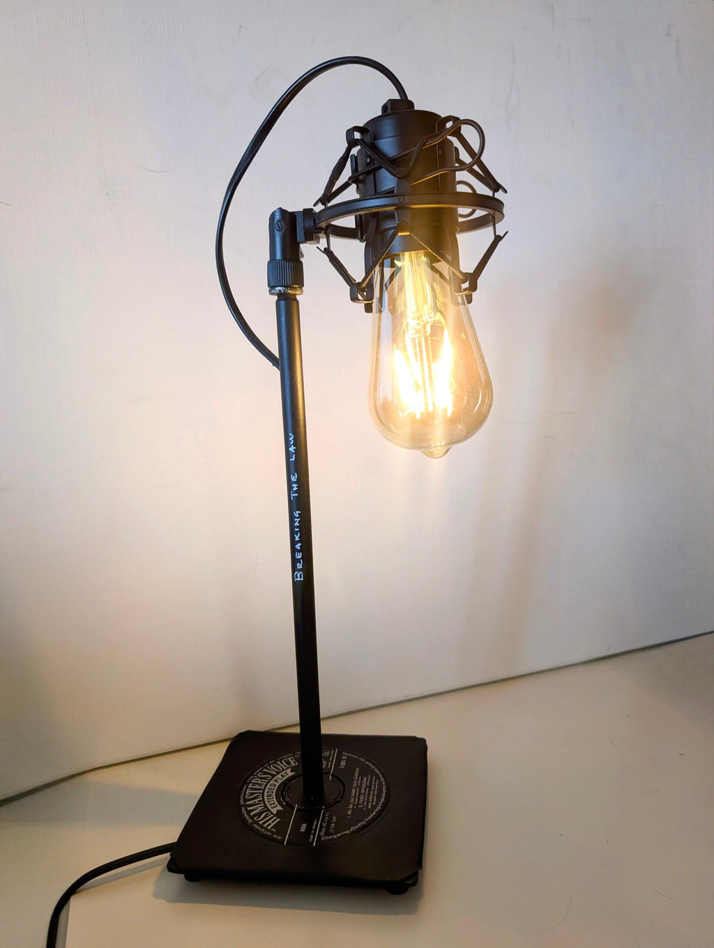 Bordslampa Inspiration Lights - Breaking The Law