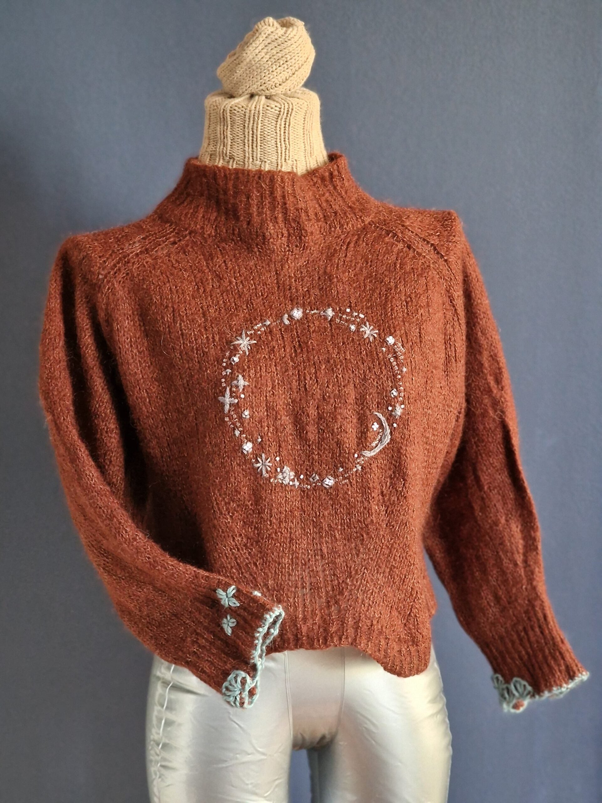 Brown embroidered wool jumper