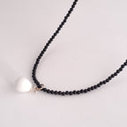 Halsband svart och vit onyx