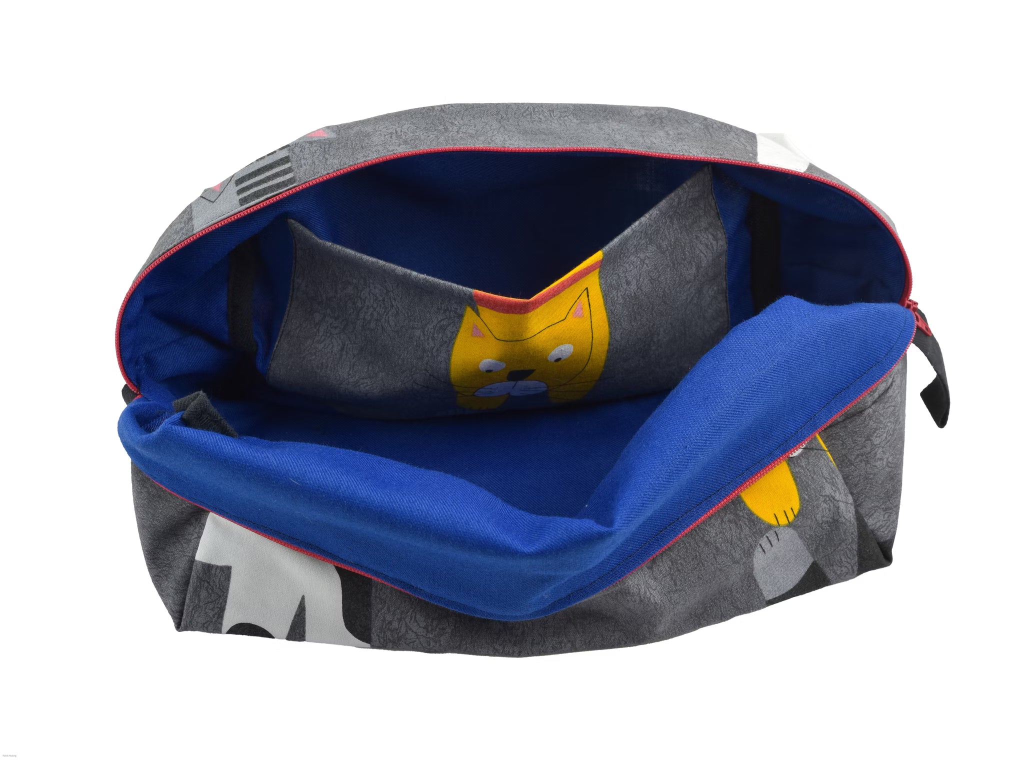 Stor necessär katter