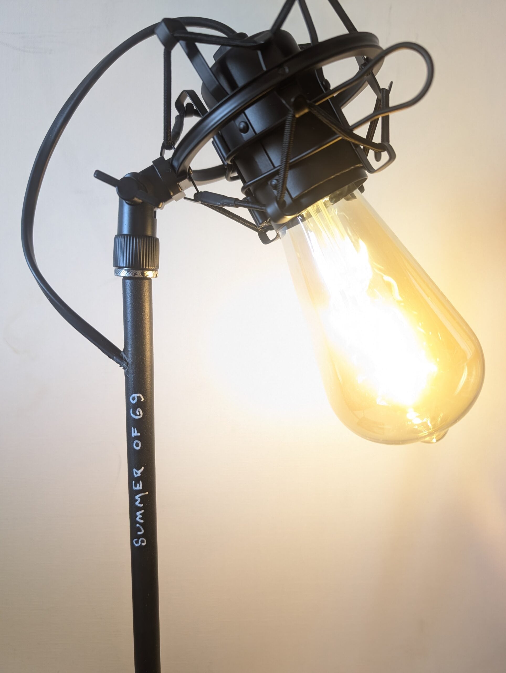 Bordslampa Inspiration Lights - Summer of 69