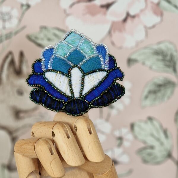 Lotus brooch