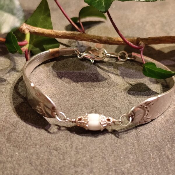 armband av skedskaft