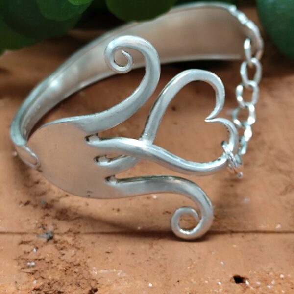 armband av gaffel