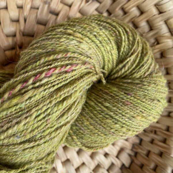 Handspun yarn made from mixed fibers