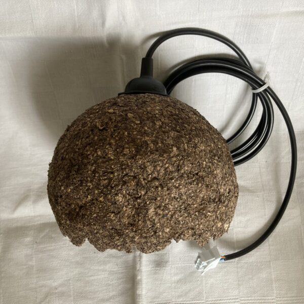 Lampa, brun