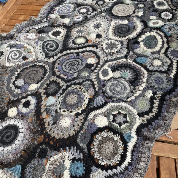 Frosty Field, crocheted blanket