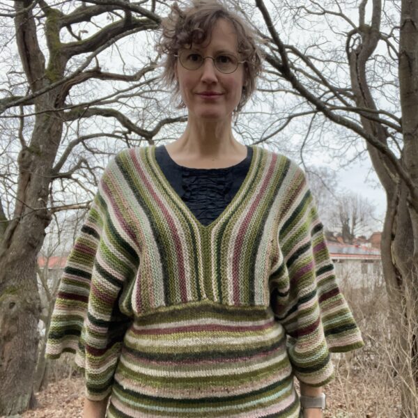 Handknit sweater with kimono sleeves