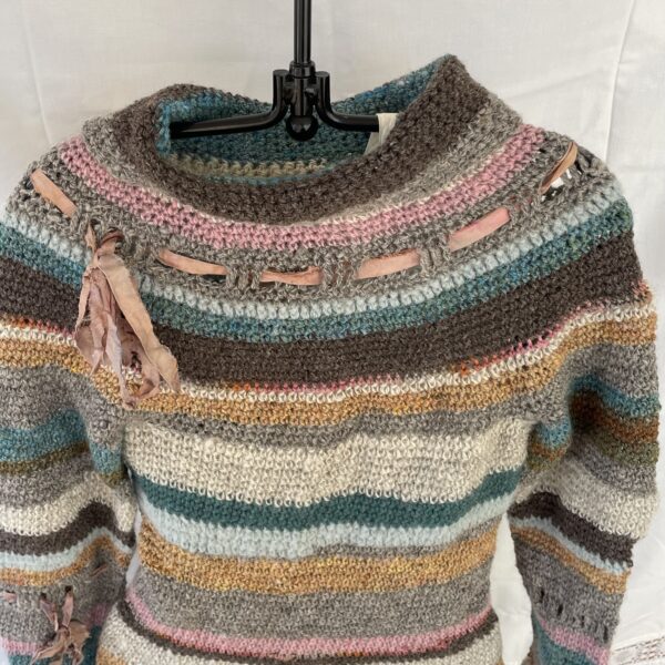 Lucy, crocheted sweater