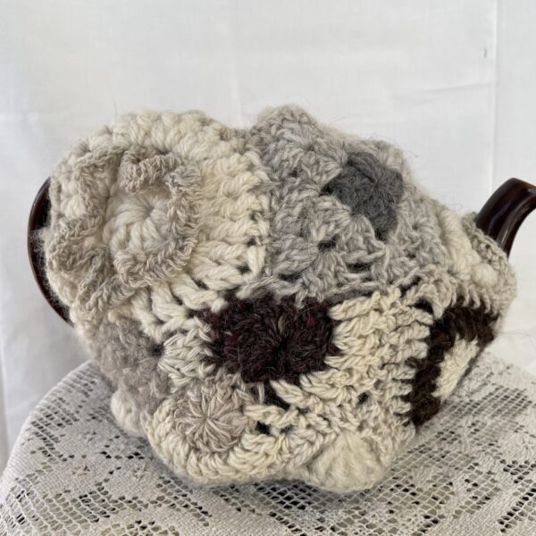 Snow tea cozy