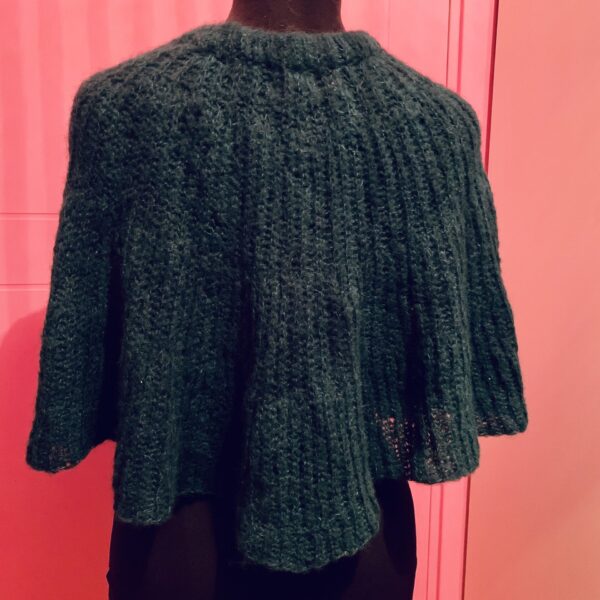 Greenie bedjacket