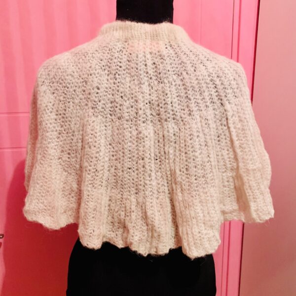 Snowie bedjacket