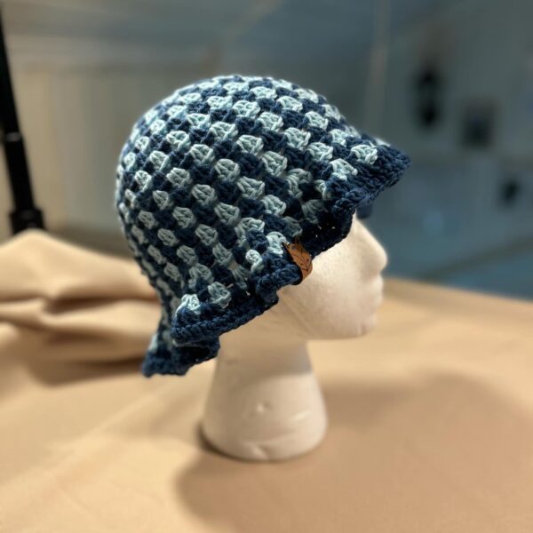 Virkad bucket hat