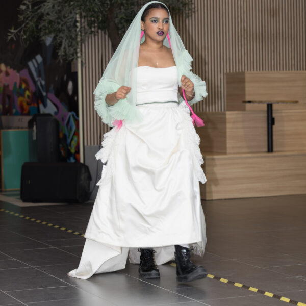 Mindy veil