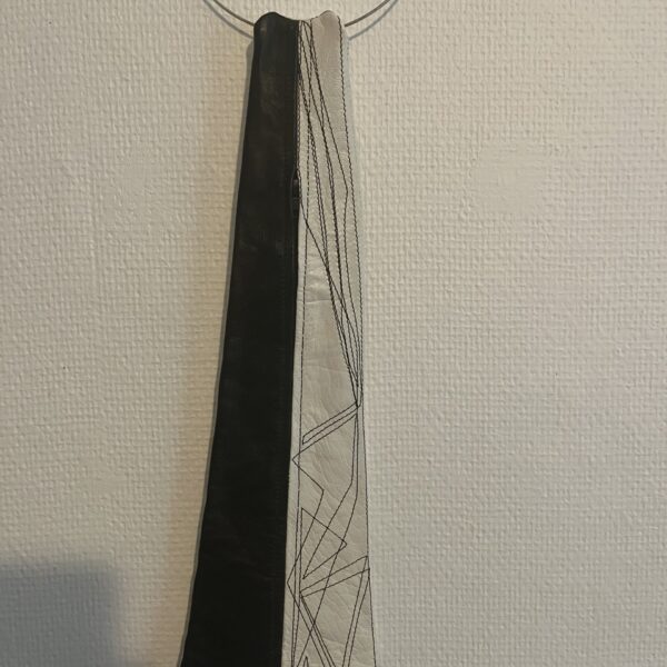 Tie